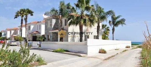 3 Schlafzimmer Haus in Mazotos, Cyprus, Nr. 10814 3