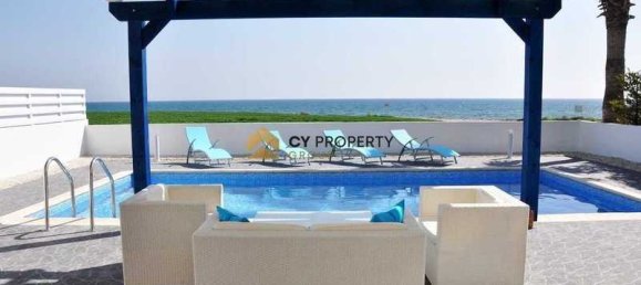 3 Schlafzimmer Haus in Mazotos, Cyprus, Nr. 10814 5