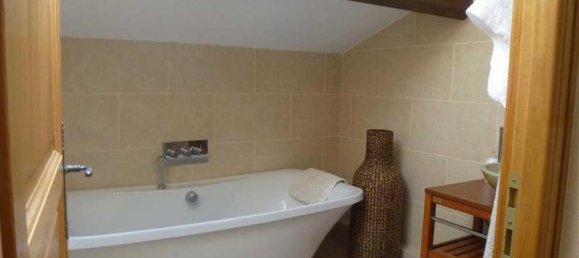 4 bedrooms House in Charente, France No. 16945 9