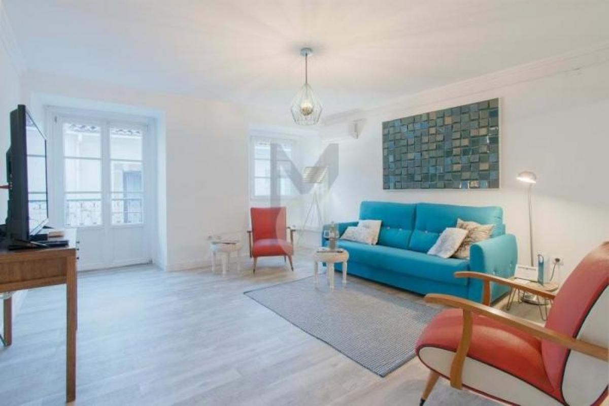 2 bedrooms Apartment in Lisbon, Portugal No. 5345