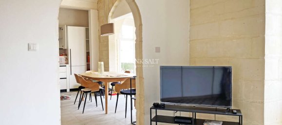 2 bedrooms Apartment in Valletta, Malta No. 10006 2
