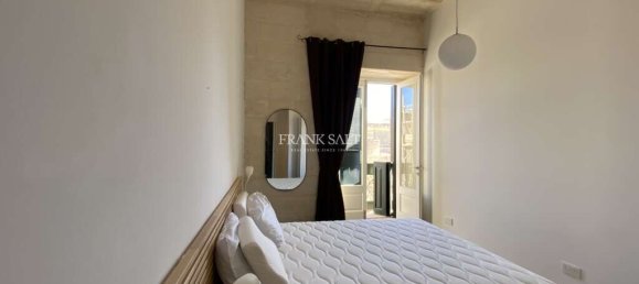 2 bedrooms Apartment in Valletta, Malta No. 10006 10