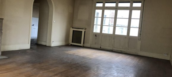 350m² Building in Soissons, France No. 89676 7