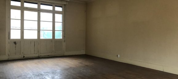 350m² Building in Soissons, France No. 89676 8
