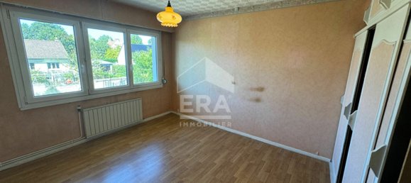 Casa de 3 dormitorios en Calais, France No. 240872 3