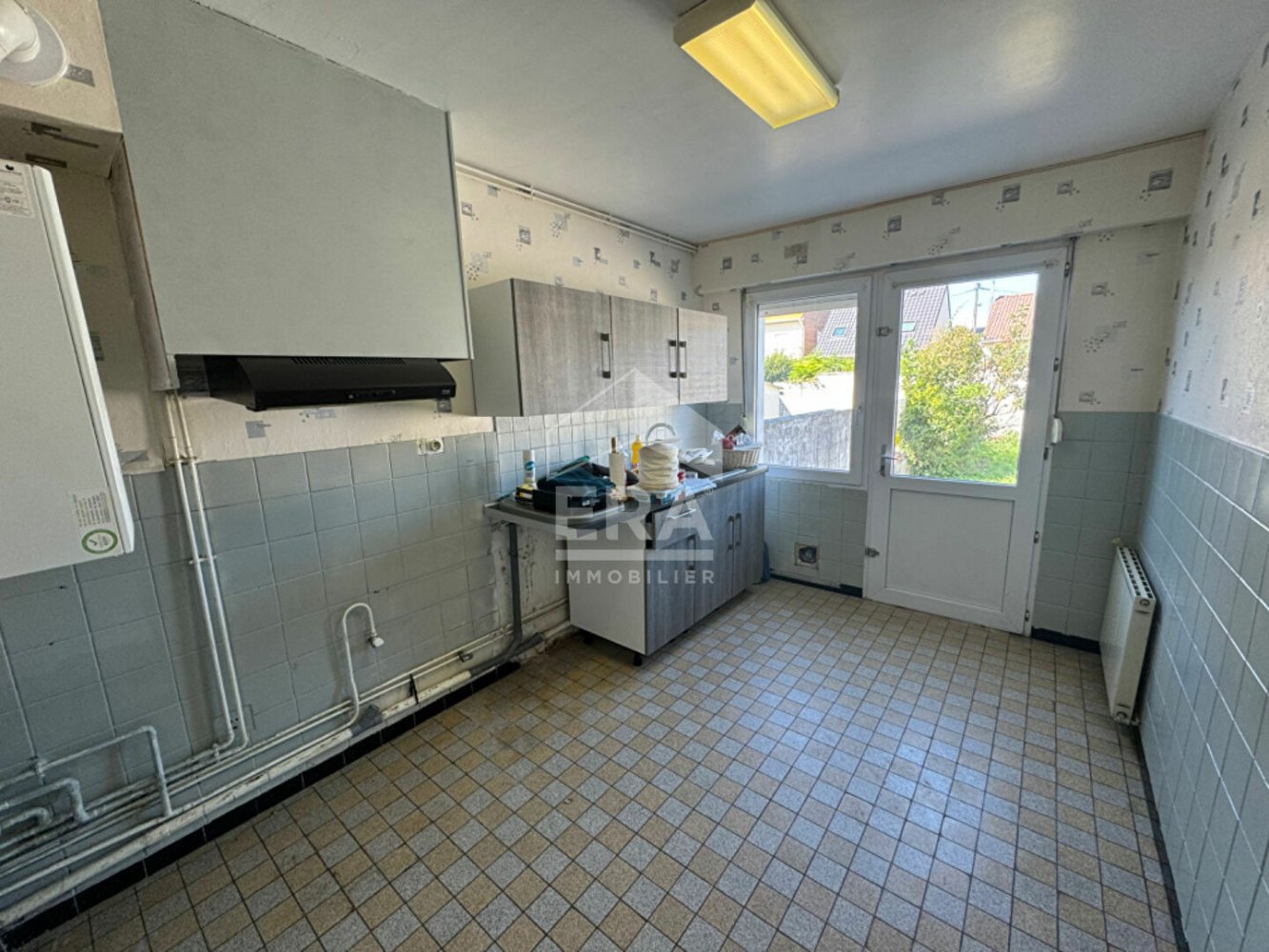 Casa de 3 dormitorios en Calais, France No. 240872