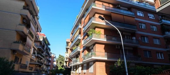 5غرفة شقة في Rome, Italy رقم 24647 47