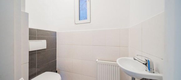 2 rooms Apartment in Favoriten, Austria No. 221424 9