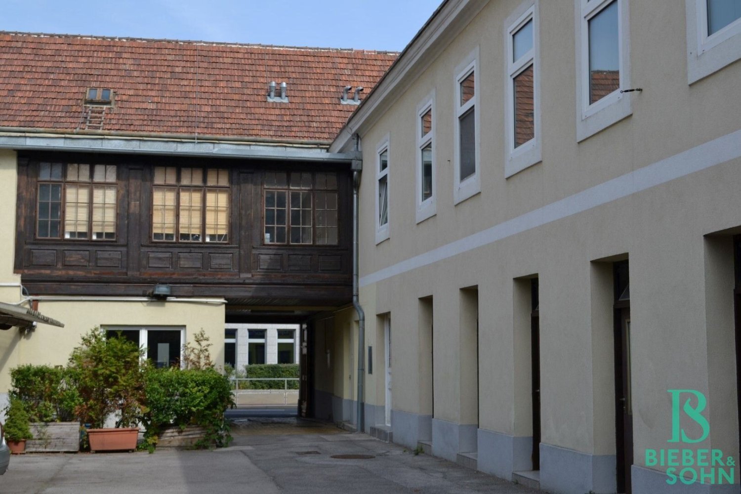 900m² Land in Liesing, Austria No. 97901