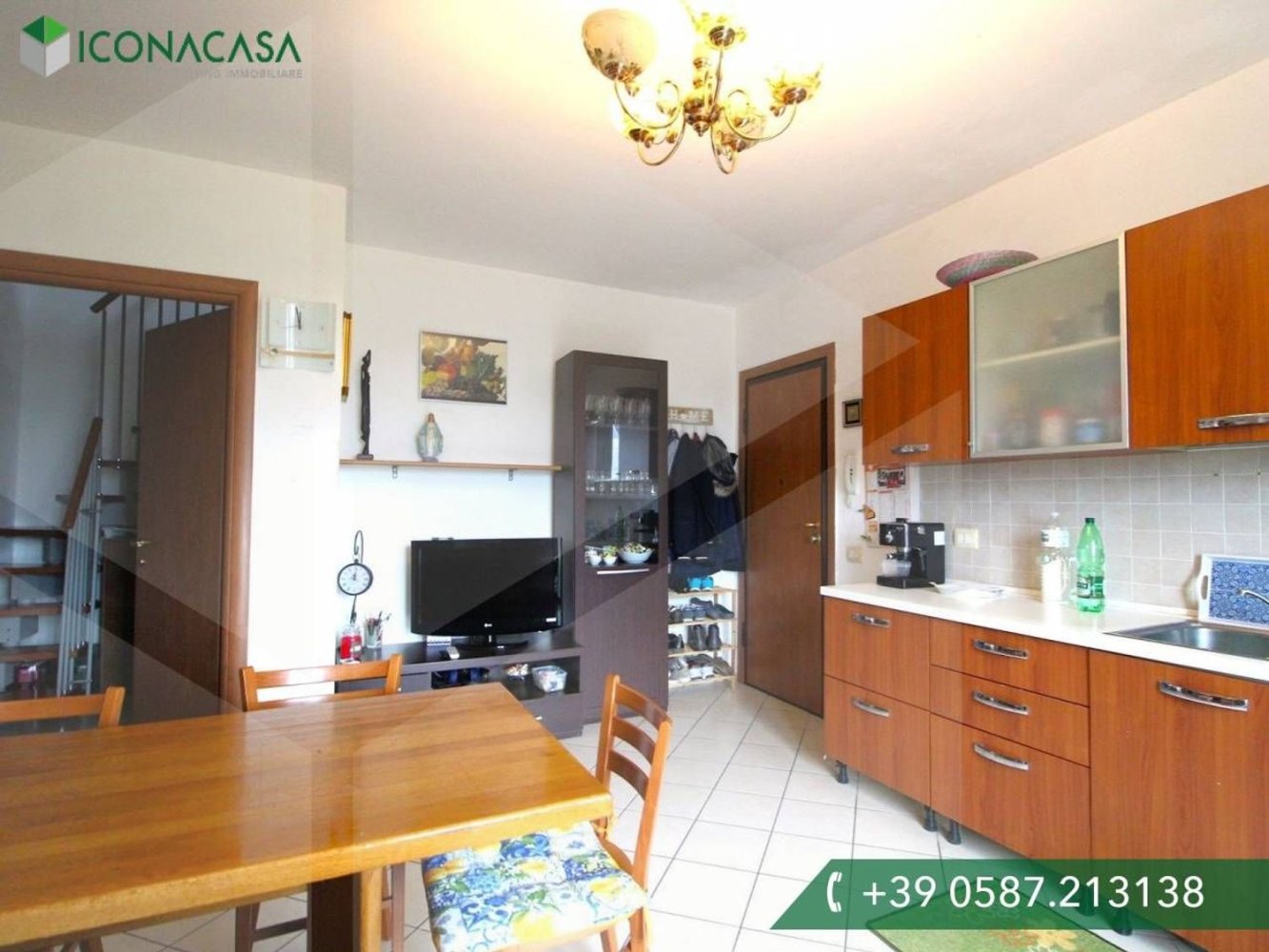 Dúplex de 3 habitaciónes en Pontedera, Italy No. 21799