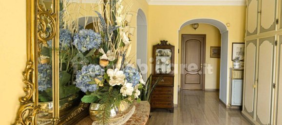 2 Schlafzimmer Wohnung in Turin, Italy, Nr. 268280 10