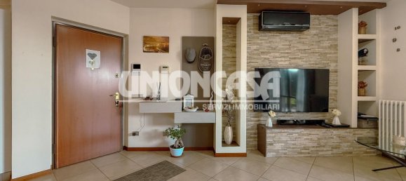 4 rooms House in Fenegrò, Italy No. 264897 14