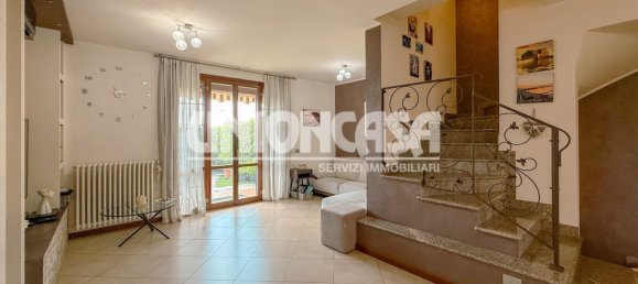 4 rooms House in Fenegrò, Italy No. 264897 13