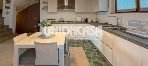 4 rooms House in Fenegrò, Italy No. 264897 20