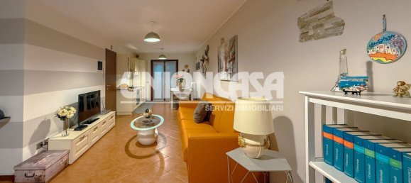 4 rooms House in Fenegrò, Italy No. 264897 38
