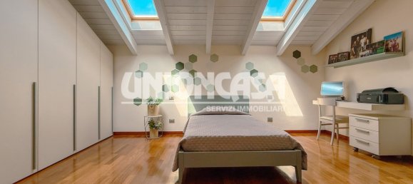 4 rooms House in Fenegrò, Italy No. 264897 29