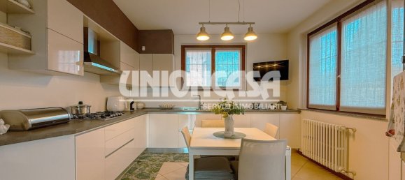 4 rooms House in Fenegrò, Italy No. 264897 19