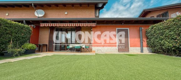 4 rooms House in Fenegrò, Italy No. 264897 4