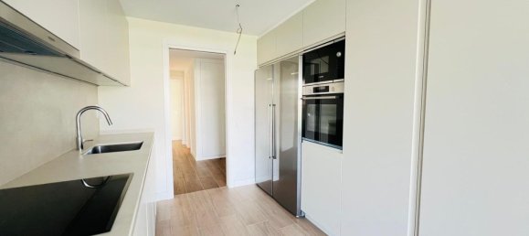 4 bedrooms Apartment in Alcobendas, Spain No. 26243 9