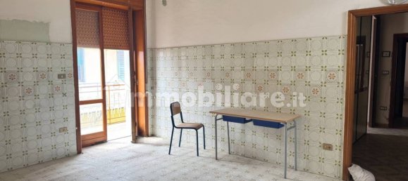 5 bedrooms House in Cimitile, Italy No. 320075 2