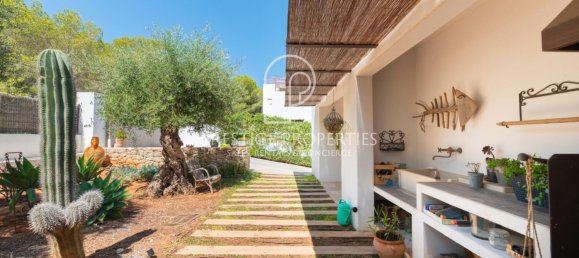 6 bedrooms Villa in Ibiza, Spain No. 266388 12