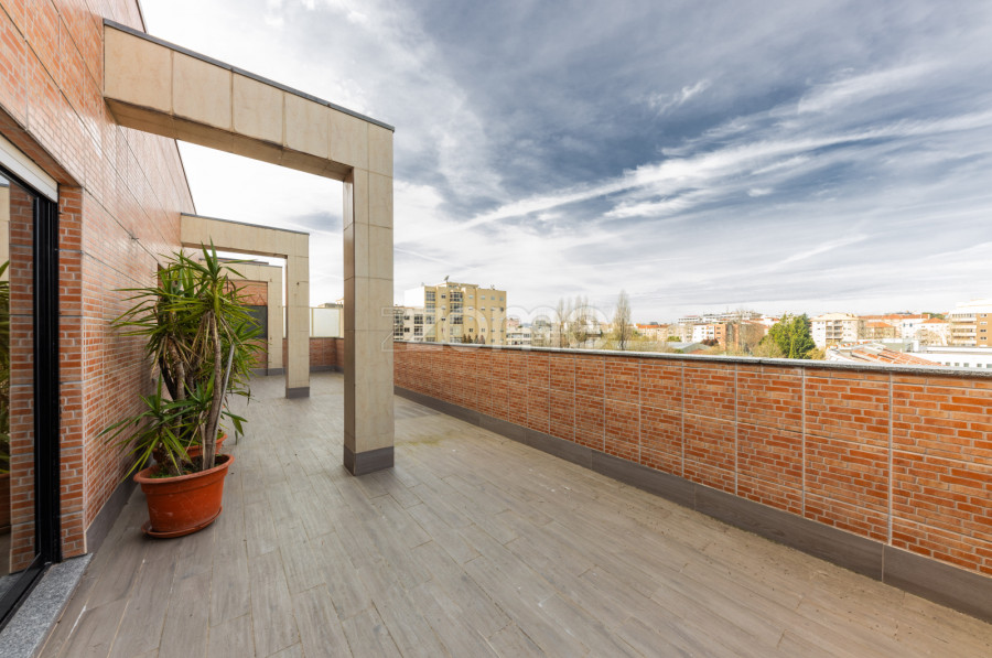 4 bedrooms Penthouse in Braga, Portugal No. 13860