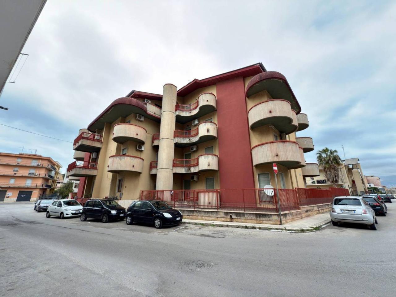 5غرفة شقة في Partinico, Italy رقم 35292