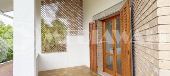 Villa de 3 dormitorios en Portogruaro, Italy No. 288690 9