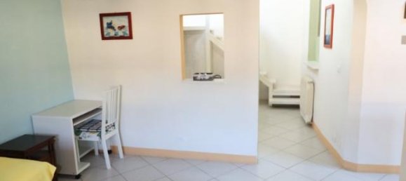 3-salle Appartement à Montevarchi, Italy No. 234964 6