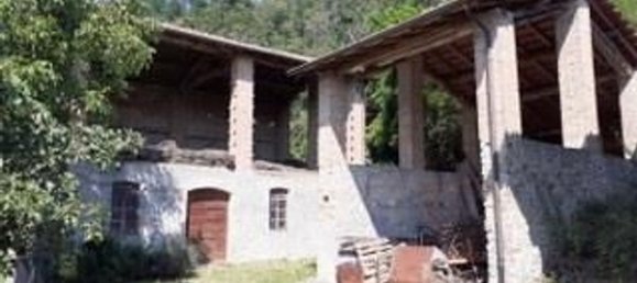 Studio in Montesegale, Italy, Nr. 58915 5