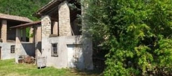 Studio in Montesegale, Italy, Nr. 58915 7