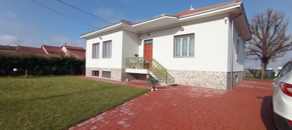 5 rooms Villa in Alessandria, Italy No. 224454 8