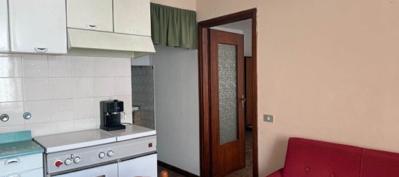 3 Schlafzimmer Haus in Montacuto, Italy, Nr. 377512 3