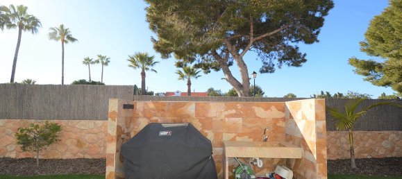 4 bedrooms Villa in Villamartin, Spain No. 1098 5