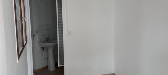 Studio in Lille, France No. 271254 5