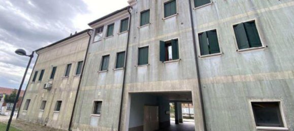 76m² Commercial property in Campodarsego, Italy No. 220902 7