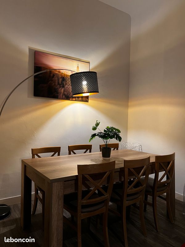 Apartamento de 2 dormitorios en Marseille, France No. 360970