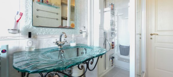 3-salle Appartement à Peschiera del Garda, Italy No. 83376 13