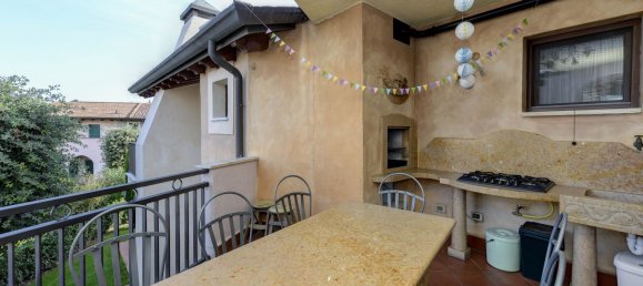 3-salle Appartement à Peschiera del Garda, Italy No. 83376 10