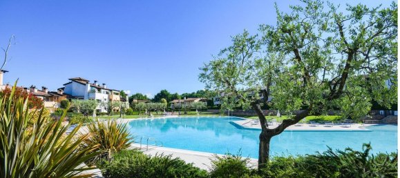 3-salle Appartement à Peschiera del Garda, Italy No. 83376 25