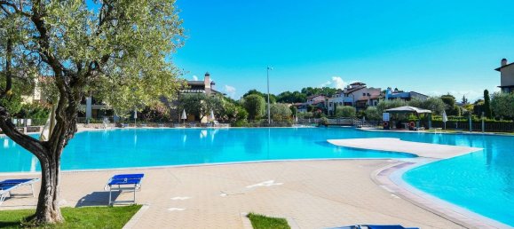 3-salle Appartement à Peschiera del Garda, Italy No. 83376 20