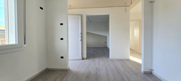 4-Zimmer Wohnung in Bassano del Grappa, Italy, Nr. 162022 2