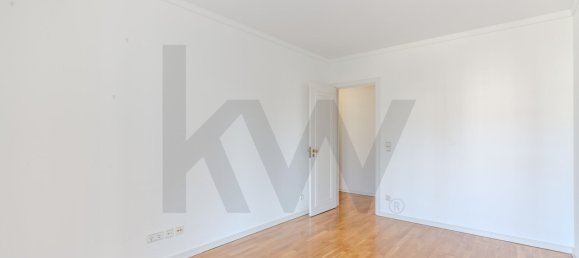 2 Schlafzimmer Wohnung in Lisbon, Portugal, Nr. 348935 2