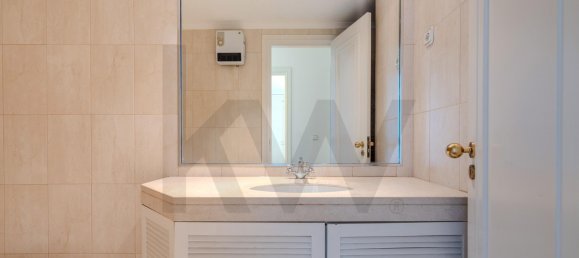 2 Schlafzimmer Wohnung in Lisbon, Portugal, Nr. 348935 3