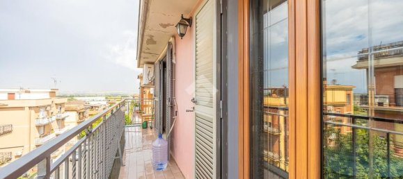 3 rooms Apartment in Rome, Italy No. 281236 7