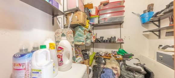 3 rooms Apartment in Rome, Italy No. 281236 10