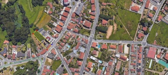 9 bedrooms House in Sao Joao da Madeira, Portugal No. 24205 16