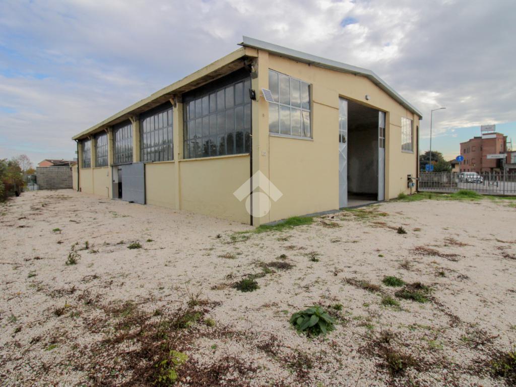 3 rooms Warehouse in Soresina, Italy No. 353970