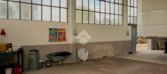 3 rooms Warehouse in Soresina, Italy No. 353970 6