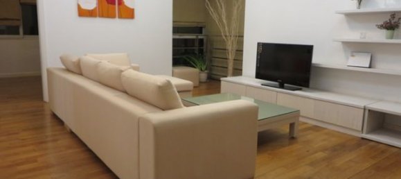 3 bedrooms Apartment in Tay Ho, Vietnam No. 4325 2